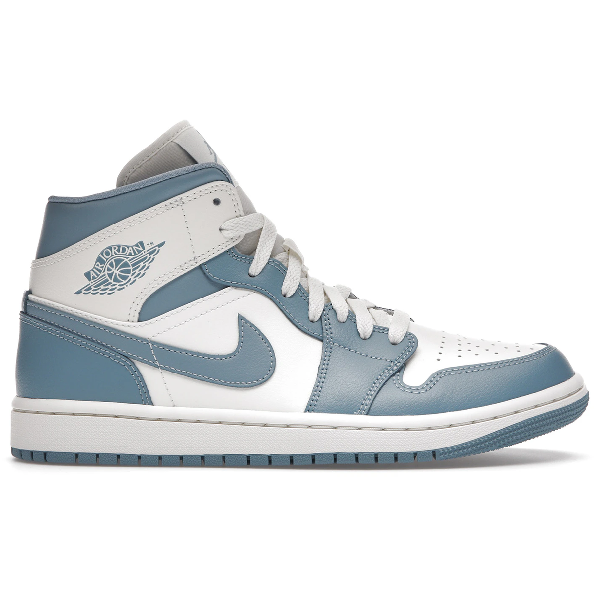 Air Jordan 1 Mid UNC 2022