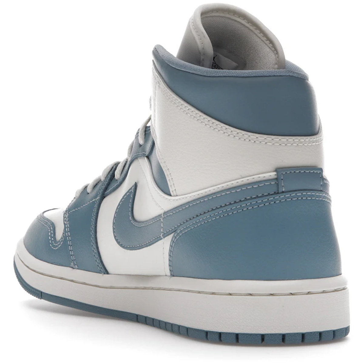 Miniatyrbild av Air Jordan 1 Mid UNC 2022 4