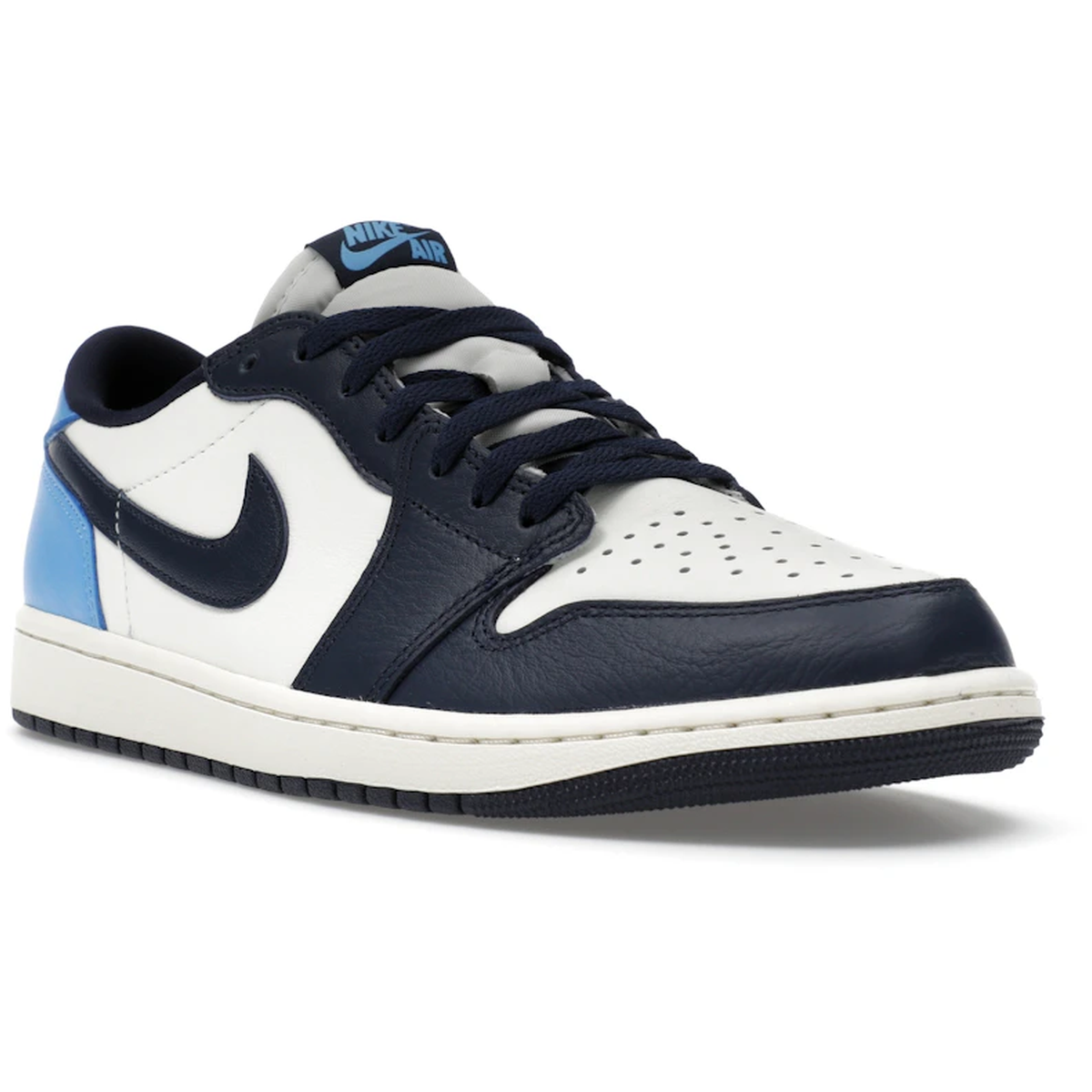 Miniatyrbild av Air Jordan 1 Low OG Obsidian UNC 2