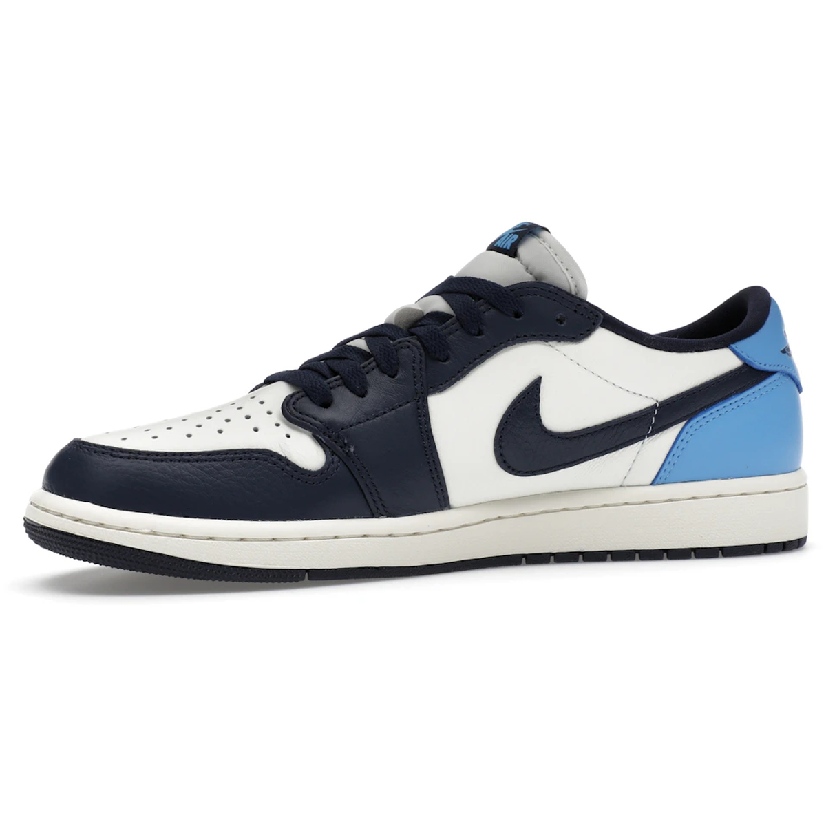 Miniatyrbild av Air Jordan 1 Low OG Obsidian UNC 3