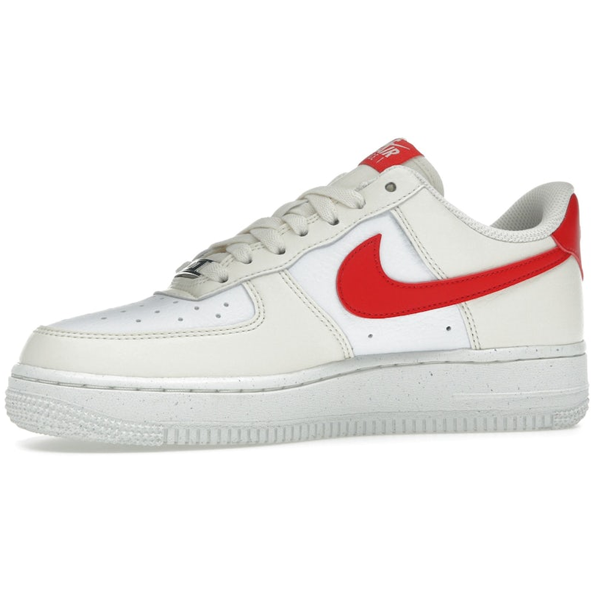 Miniatyrbild av Nike Air Force 1 Low 07 Next Nature Pale Ivory University Red 3