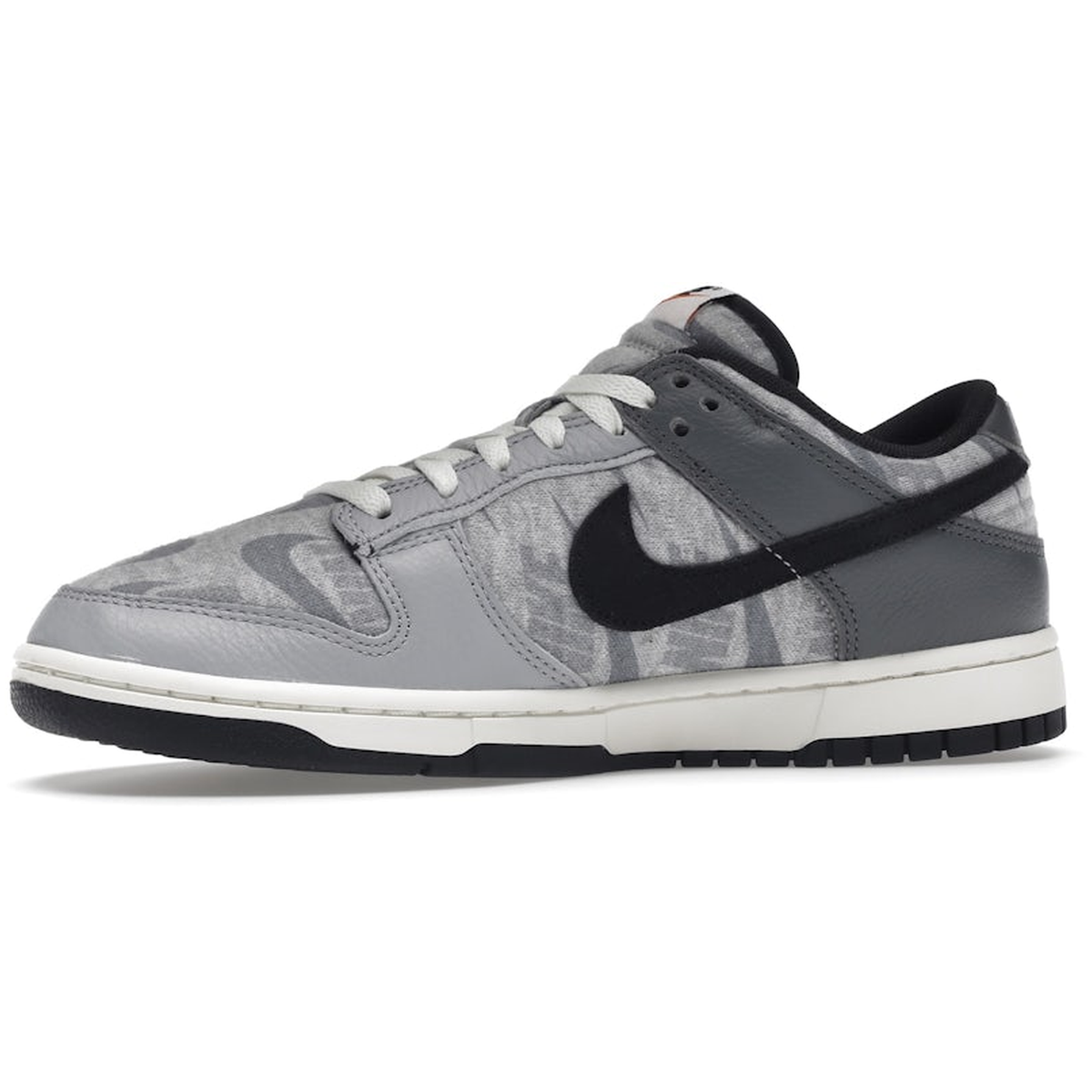 Miniatyrbild av Nike Dunk Low SE Copy Paste 3