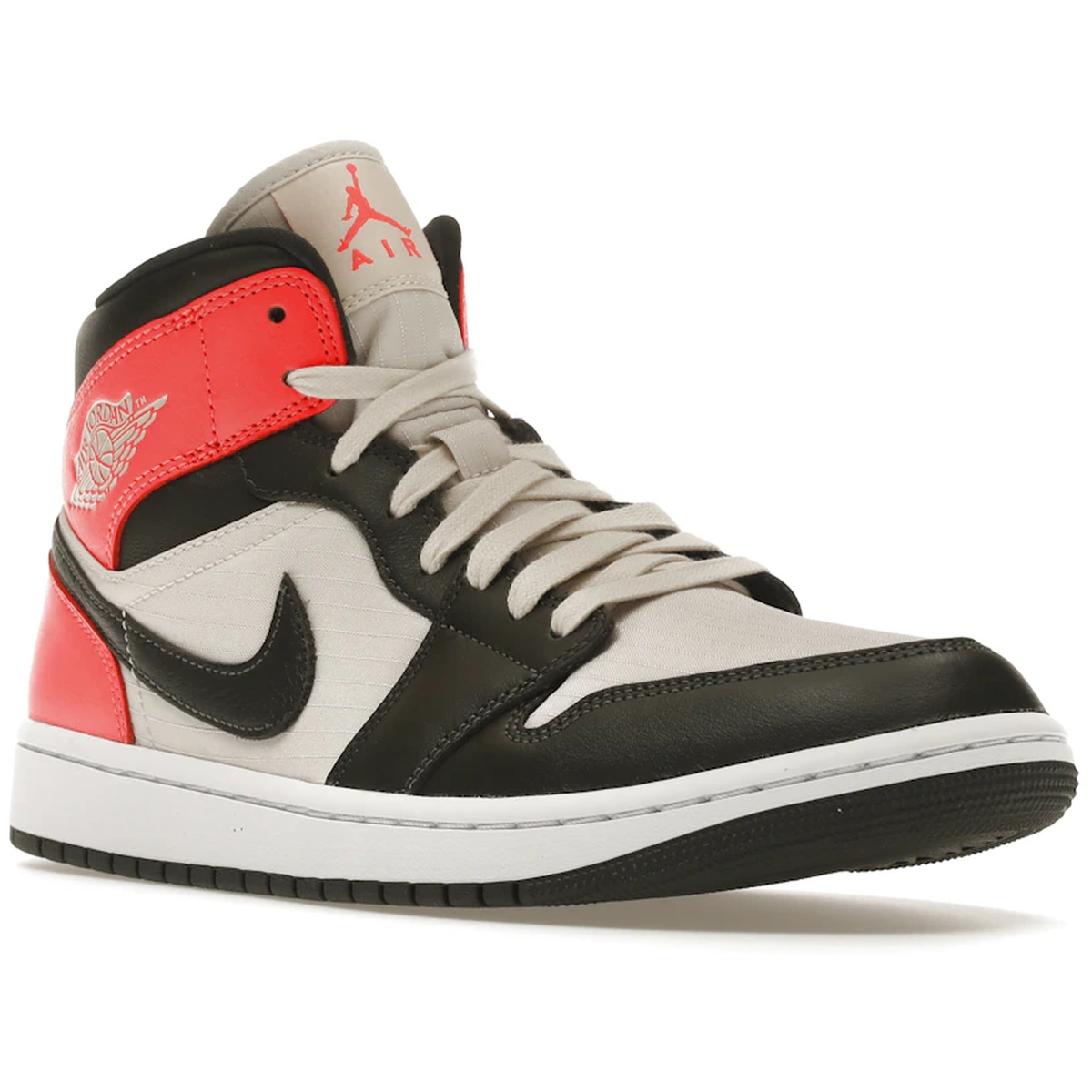 Miniatyrbild av Air Jordan 1 Mid Newsprint Light Orewood Brown 2