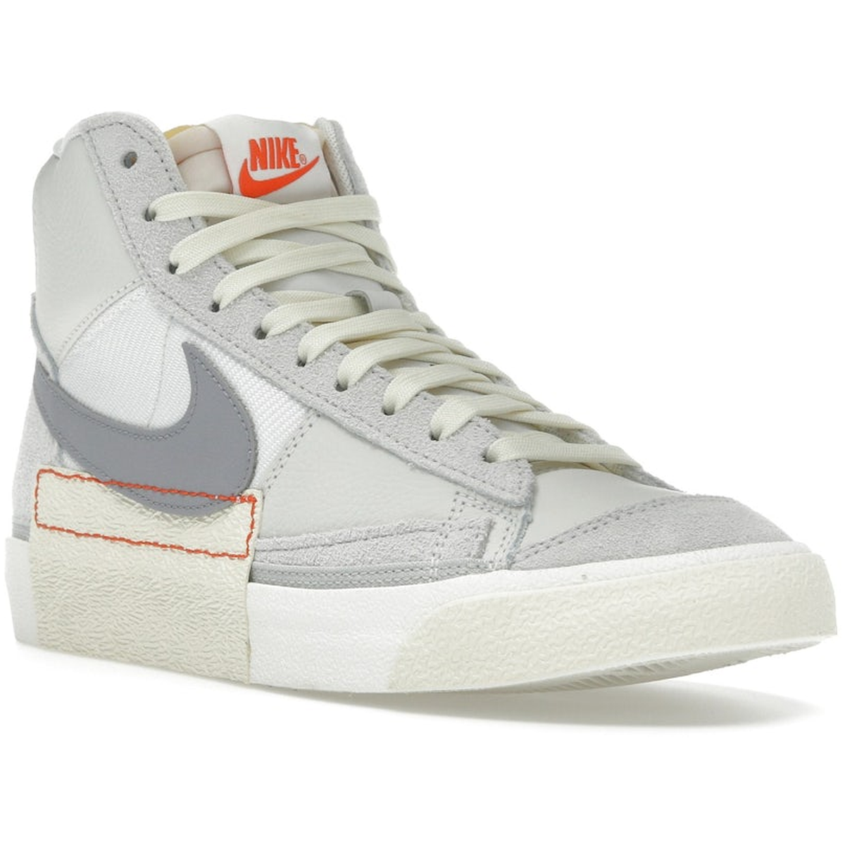 Miniatyrbild av Nike Blazer Mid 77 Pro Club White Cement Grey 2