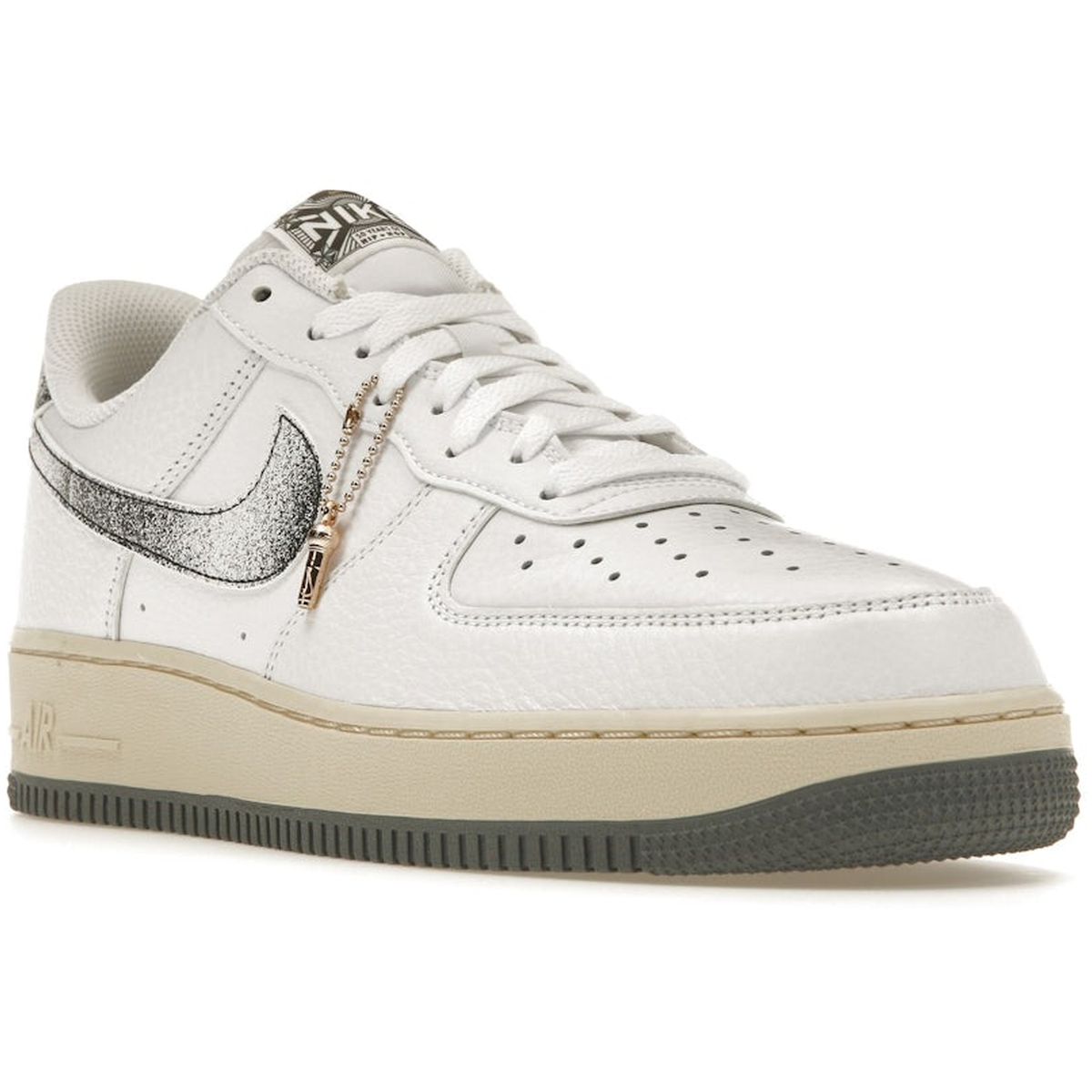 Miniatyrbild av Nike Air Force 1 Low '07 Classics 50 Years Of Hip-Hop 2