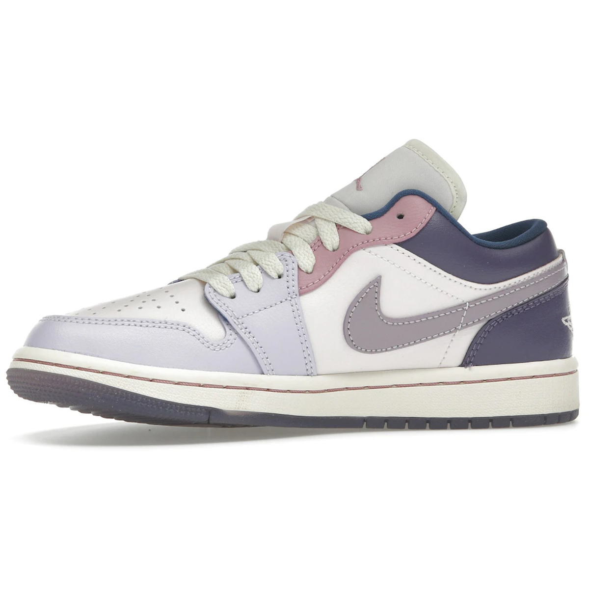 Miniatyrbild av Air Jordan 1 Low Pastel Purple  3
