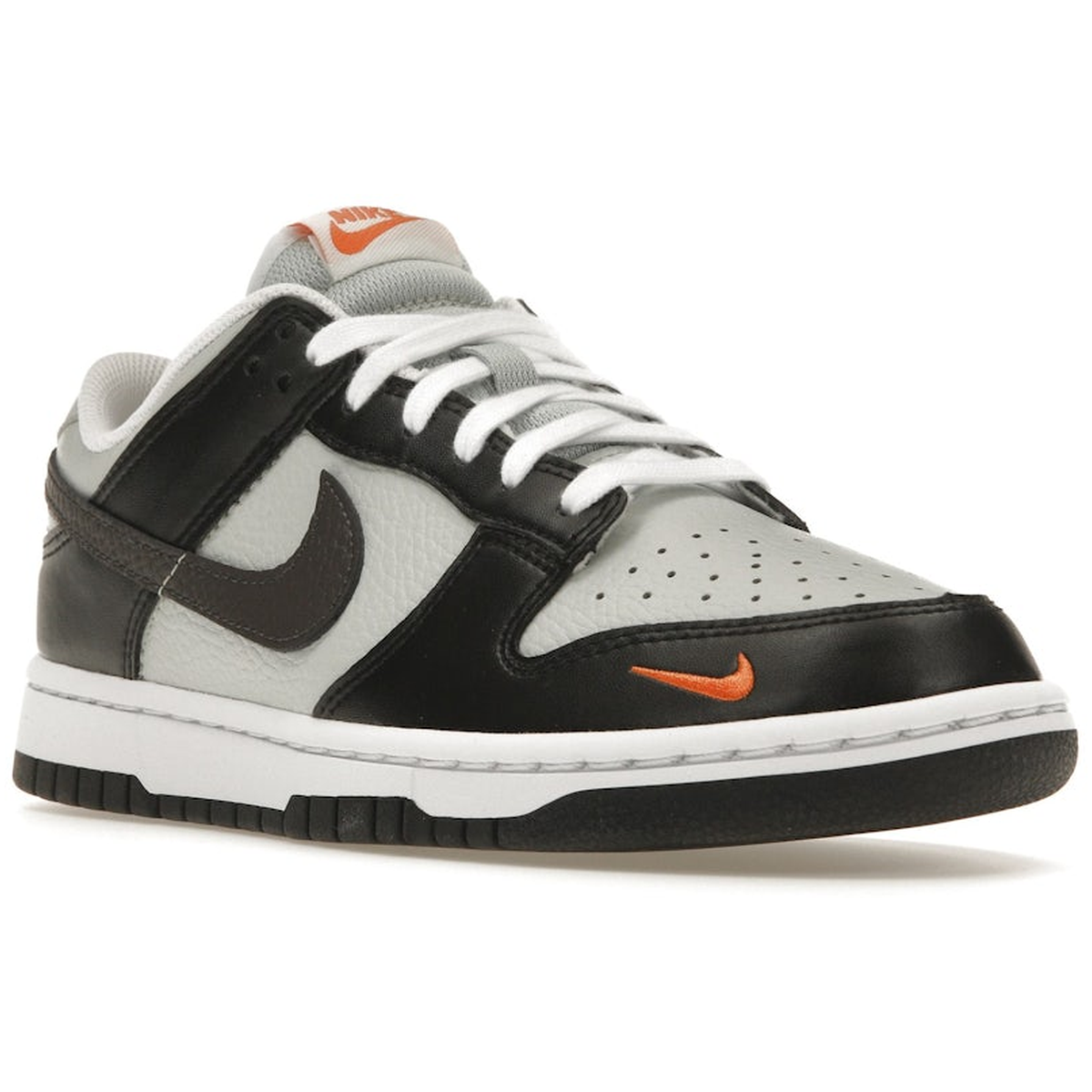 Miniatyrbild av Nike Dunk Low Black Total Orange Mini Swoosh 2
