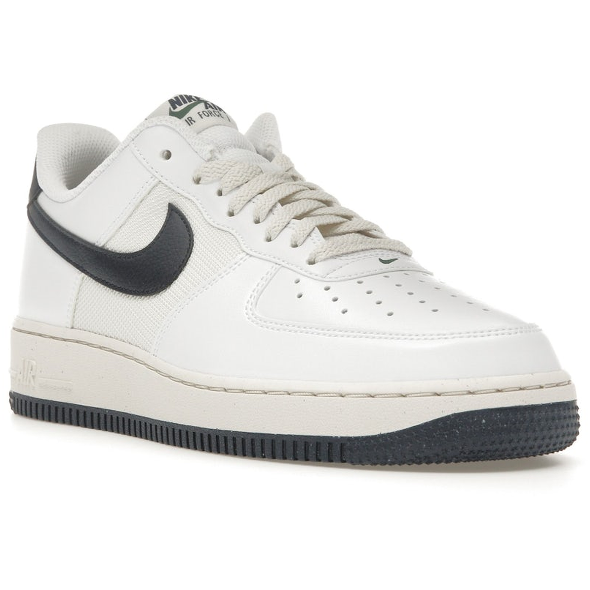 Miniatyrbild av Nike Air Force 1 Low '07 White Obsidian Fir 2