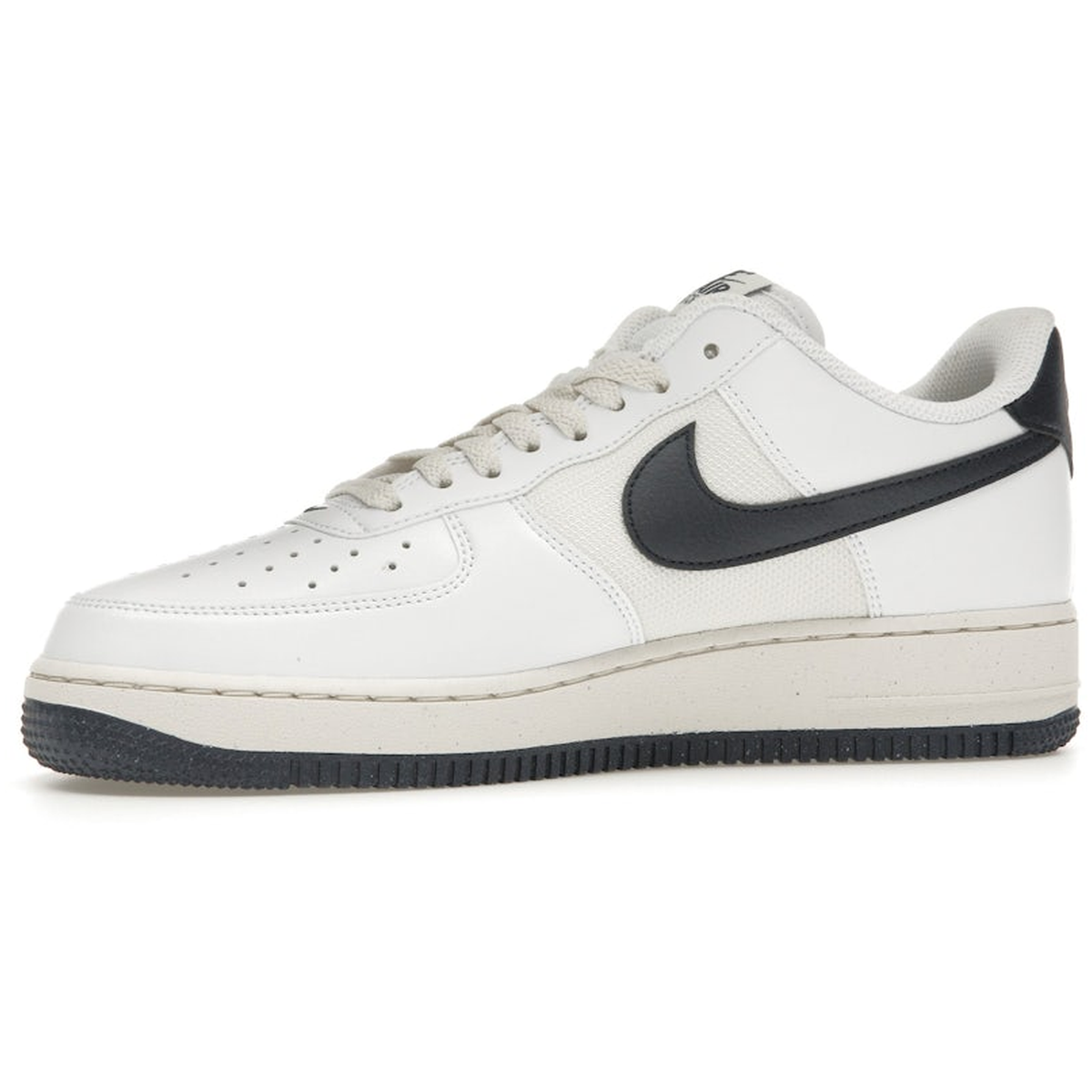 Miniatyrbild av Nike Air Force 1 Low '07 White Obsidian Fir 3