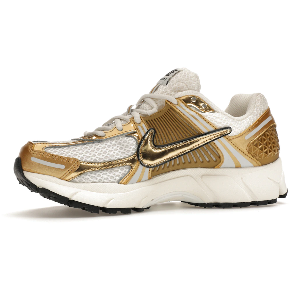 Miniatyrbild av Nike Zoom Vomero 5 Metallic Gold 3