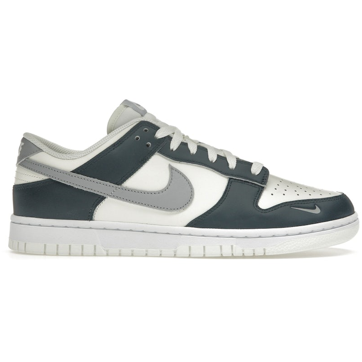 Nike Dunk Low Armoury Navy