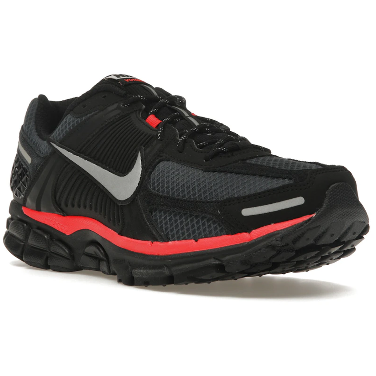 Miniatyrbild av Nike Zoom Vomero 5 Black Metallic University Red 2