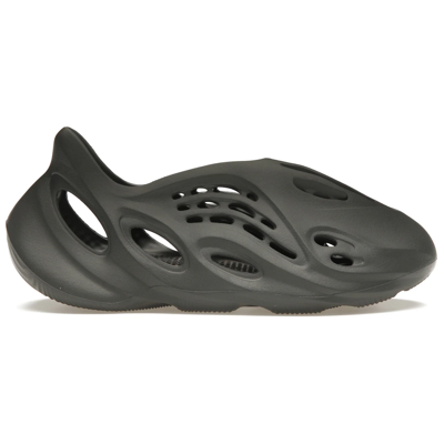 Yeezy Foam RNR Carbon