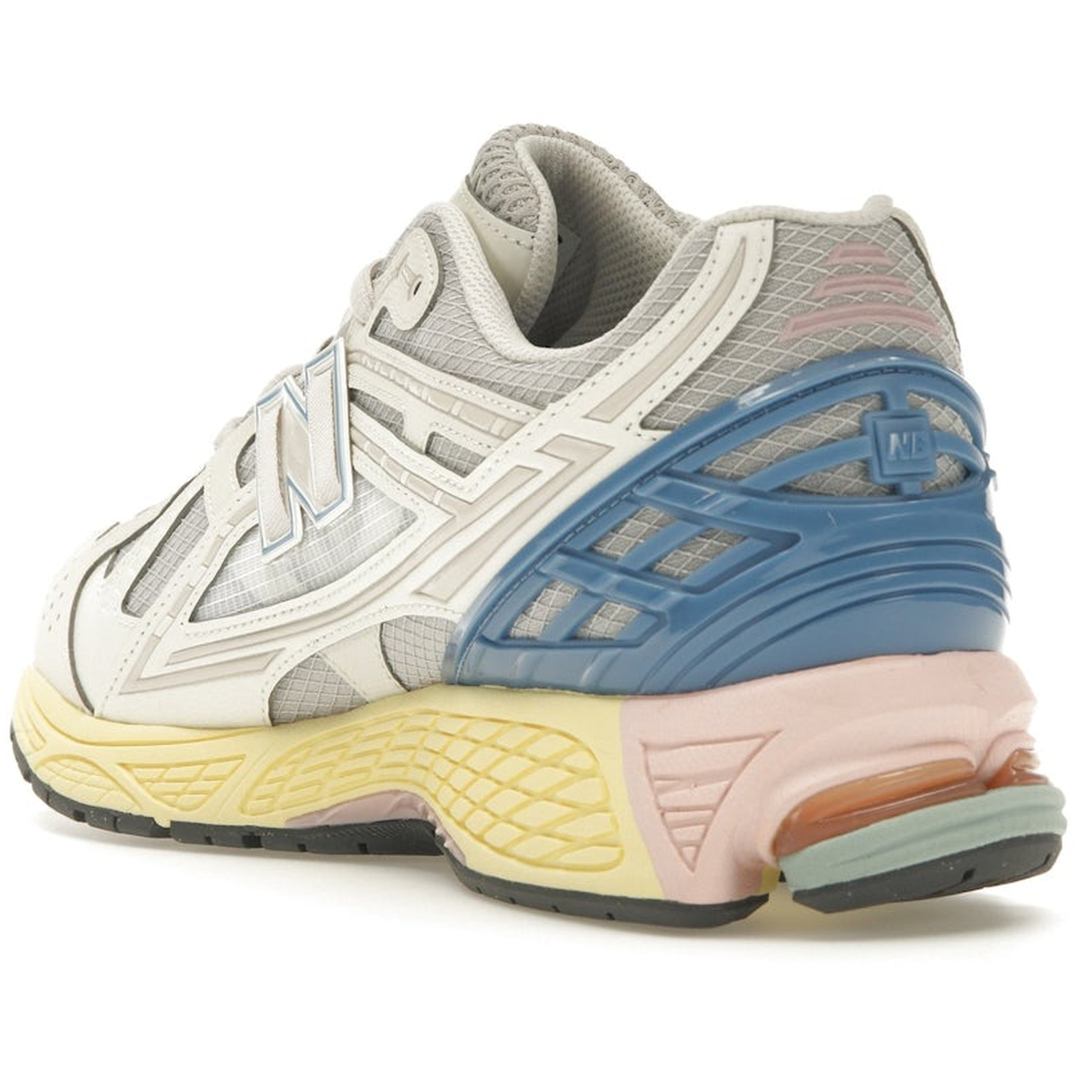 Miniatyrbild av New Balance 1906U Lunar New Year 4