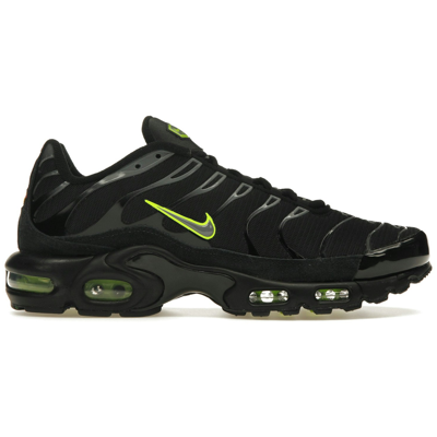 Nike Air Max Plus Black Volt